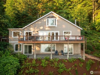 1418 Seacrest Drive, Lummi Island, WA, 98262