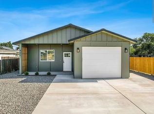 427 2nd Ave SE, Soap Lake, WA 98851