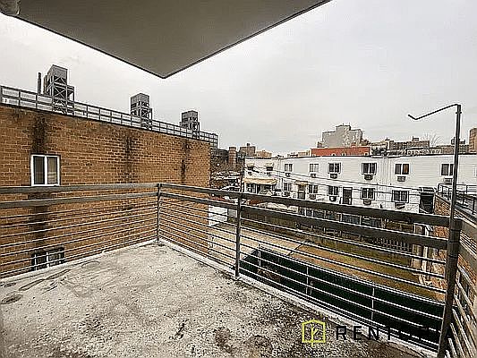 3rd image of 700 Flushing Ave APT 3