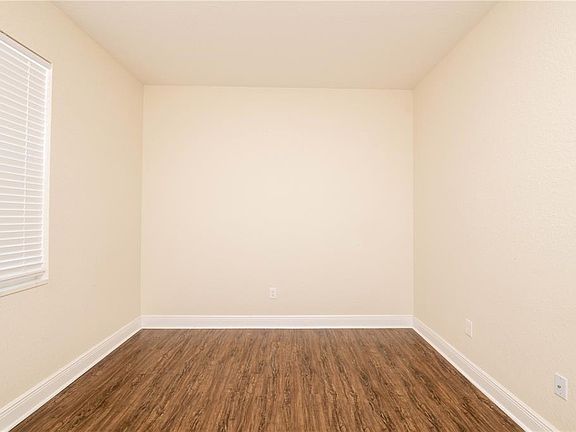 4th image of 3400 N 53rd St