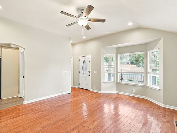 4th image of 3310 Anderson Rd