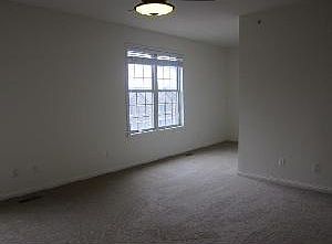3rd image of 223 N New Jersey St