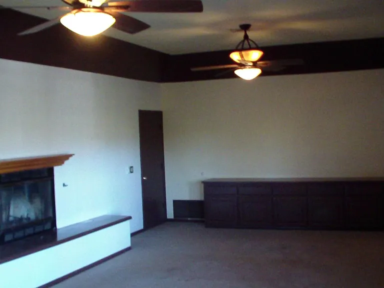 2373 Mountain View Dr — Photo 2