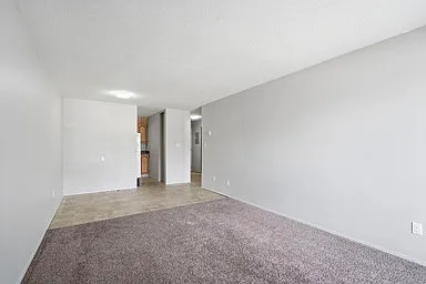 4742 55th St — Photo 9