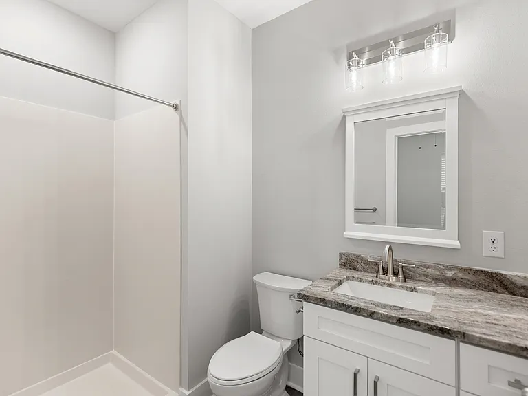 305 Okaloosa Ave #3 — Photo 20
