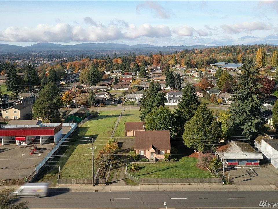 Amazing commercial property for a business which could benefit from high exposure of the major north south corridor in the largest city on the Kitsap Peninsula.