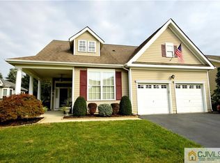 74 Labaw Dr, Cranbury, NJ 08512