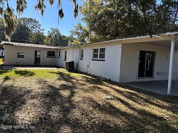 2nd image of 1861 EMBASSY Drive