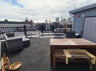 6 Foster St #4V, Boston, MA 02109