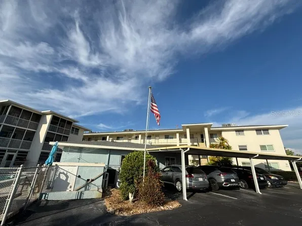 708 Tamiami Trl S APT 318, Venice, FL 34285