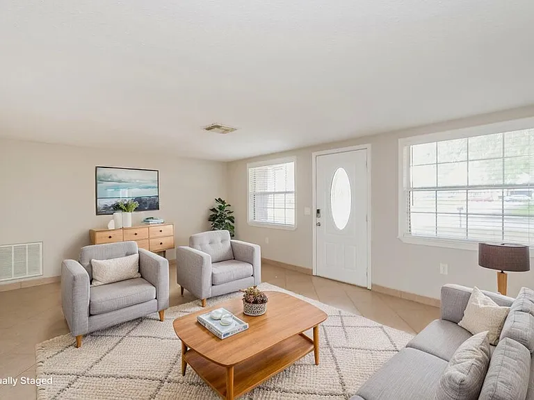 6024 Boxwood Dr — Photo 3