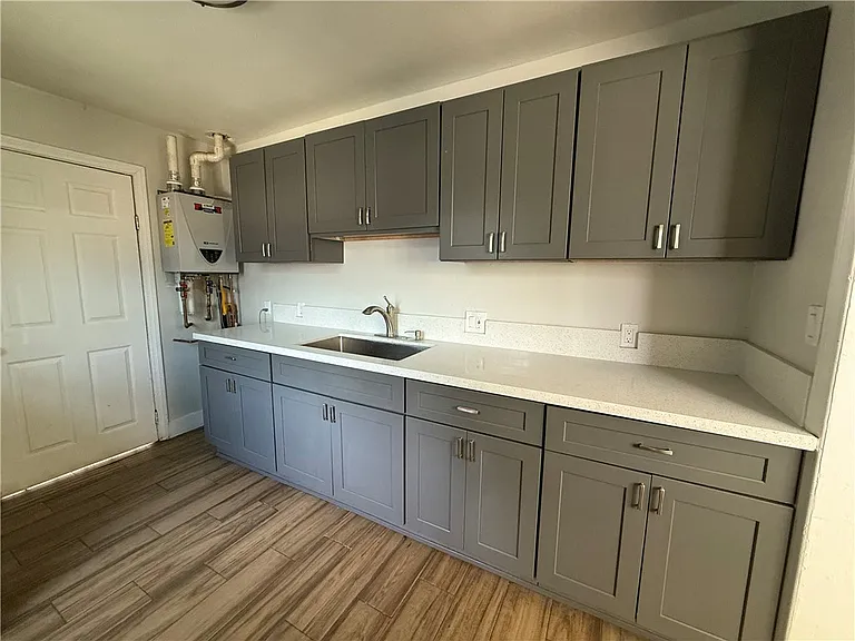 924 W Chestnut Ave #9241/2 — Photo 2