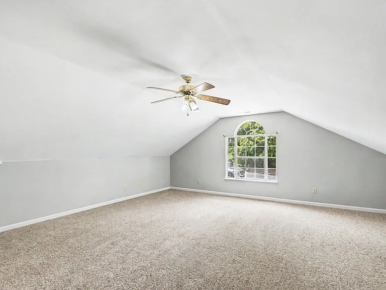 629 Magnolia Ln — Photo 34