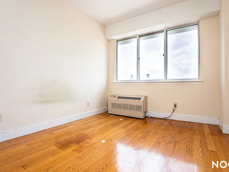 756 Myrtle Ave #4O — Photo 15
