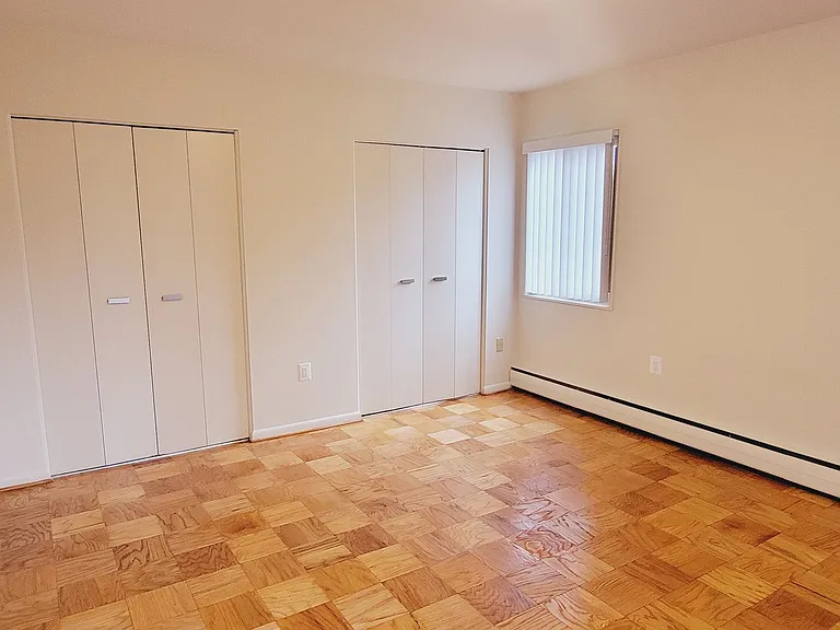 Twelve Oaks Apartments — Photo 20
