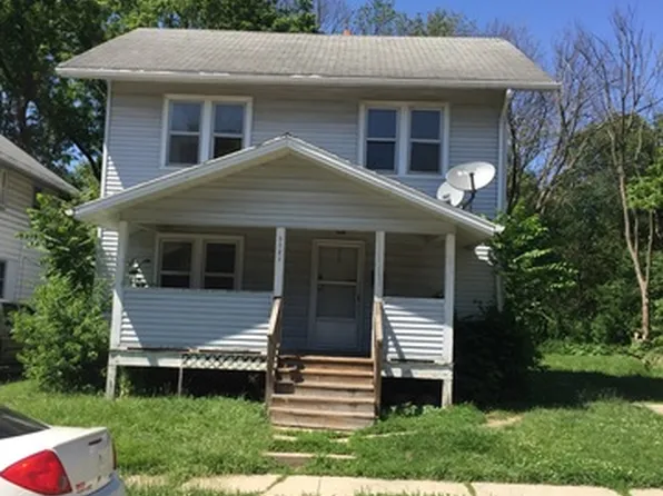 1129 W Jefferson St, Rockford, IL 61101