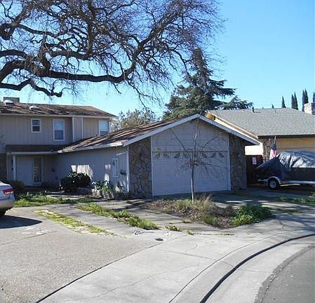 3rd image of 1642 Amanda Ct