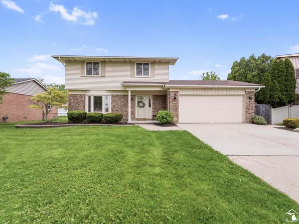 30732 S Gibraltar Rd, Gibraltar, MI 48173