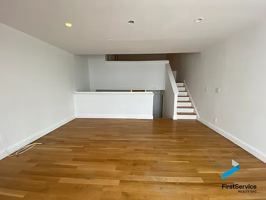 Rented by FirstService Realty (legacy) | media 16