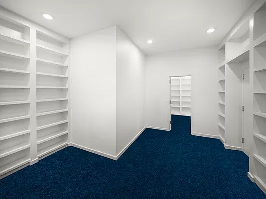 2nd image of 66 E 79th St #1W