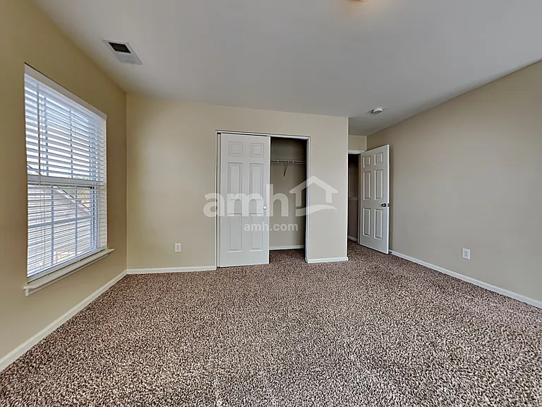 138 Decatur Dr — Photo 17