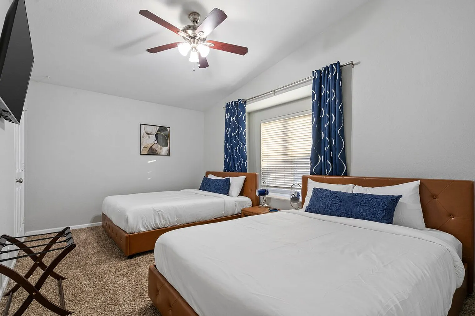 6 bed, 3.0 bath, $10,478 — Photo 4