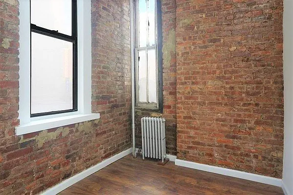 Rented by WRE Group | media 7