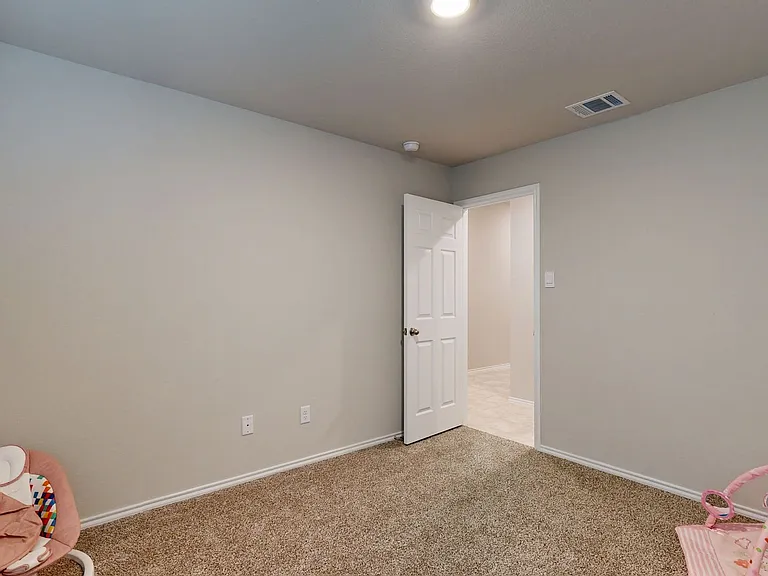 1212 Rolling Thunder Dr — Photo 25