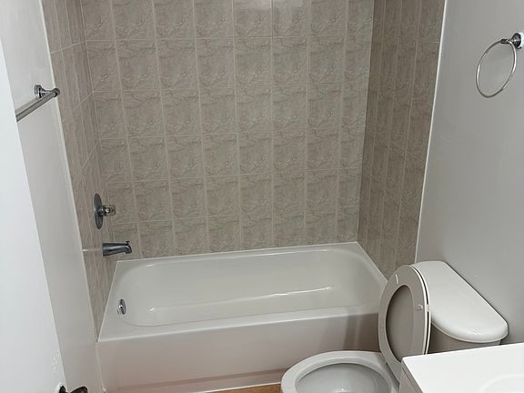 5th image of 18604 SW 100th Ave #18604