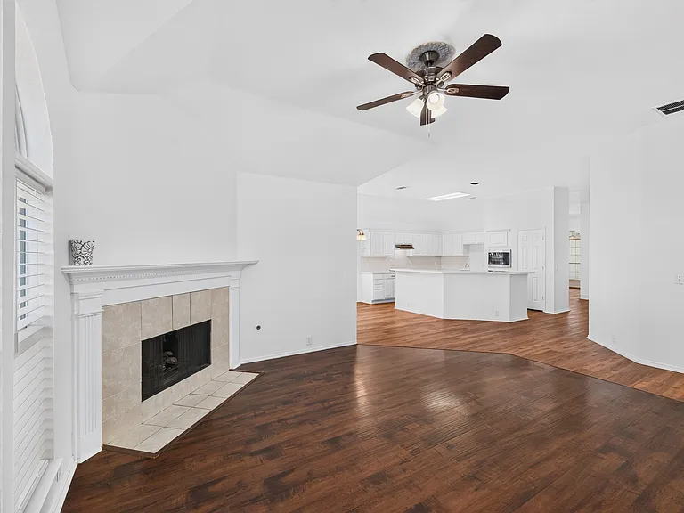 7008 Jasper Dr — Photo 12