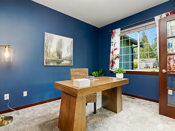 5th image of 10920 233rd Street NE