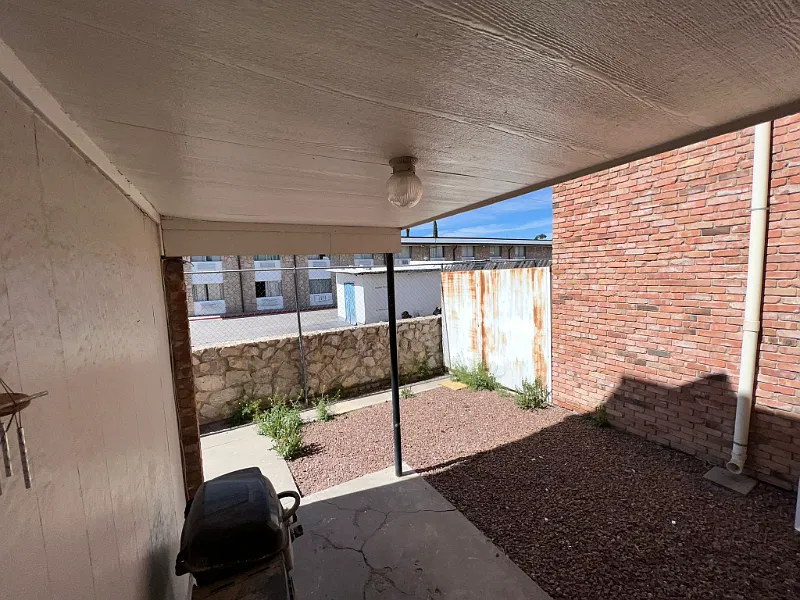 1 bed, 792 sqft, $1,050 — Photo 2