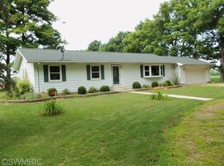 1098 Clay Rd, Union City, MI 49094