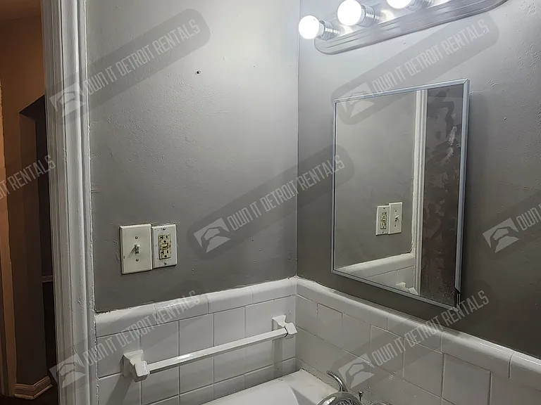 3666 Devonshire Rd — Photo 26