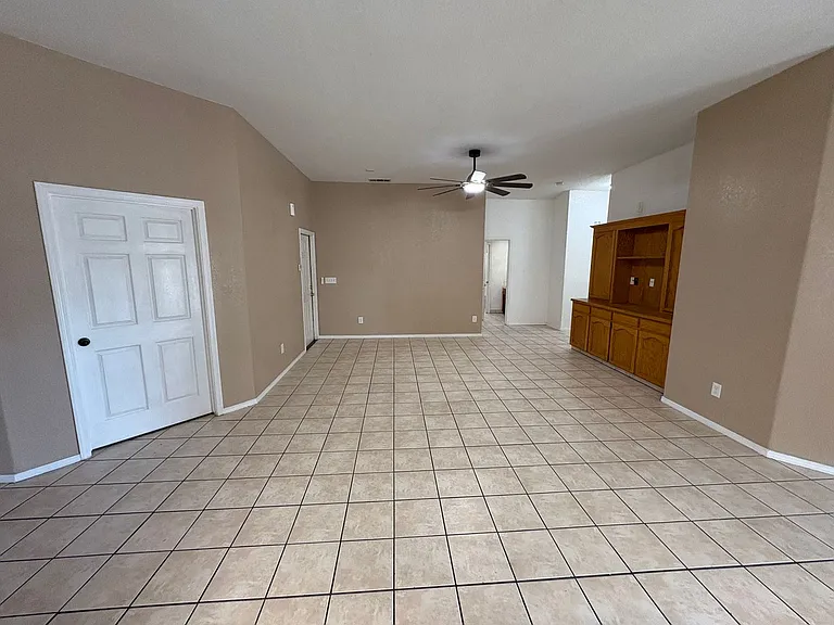 1040 N Sumter Ct — Photo 16