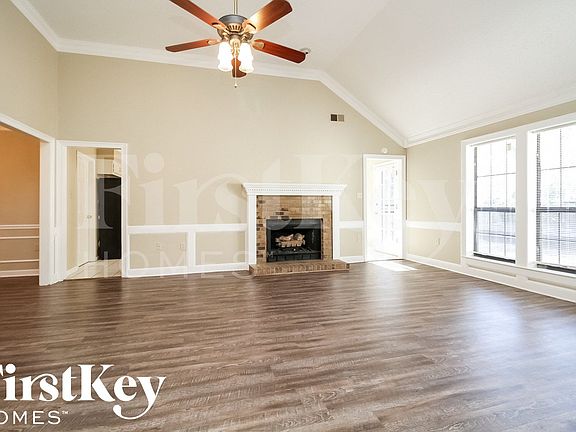 3rd image of 8119 Green Belt Dr