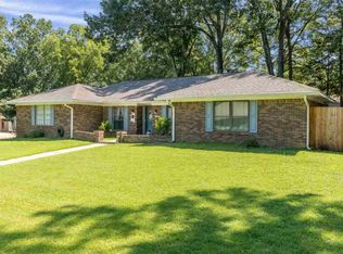 1222 Huntcliff Way, Clinton, MS 39056