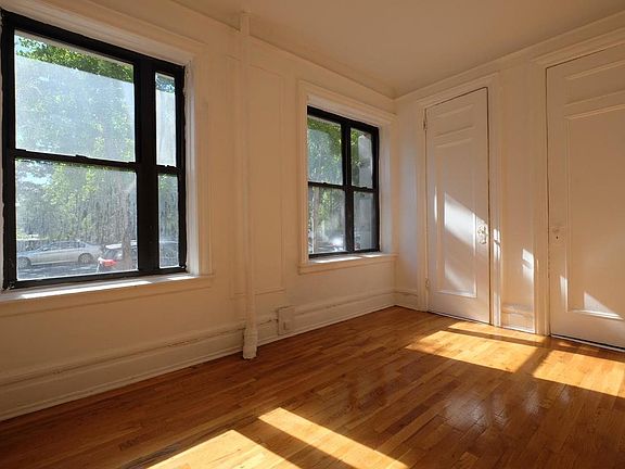 2nd image of 131 W 110th St APT 1C