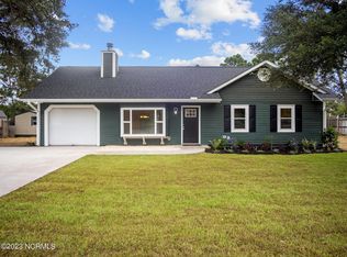 107 N Branch Cir, Hubert, NC 28539