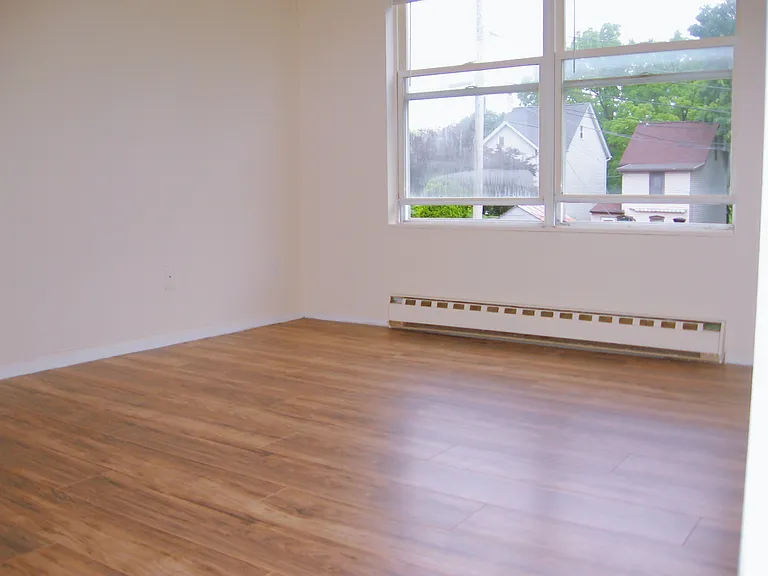 642 Genesee St #1 — Photo 4