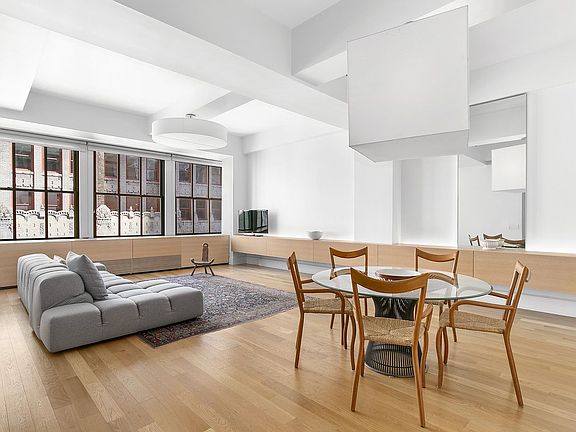 5th image of 130 W 30th St APT 11A