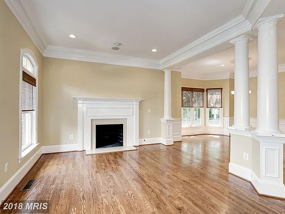 5th image of 7215 Farm Meadow Ct