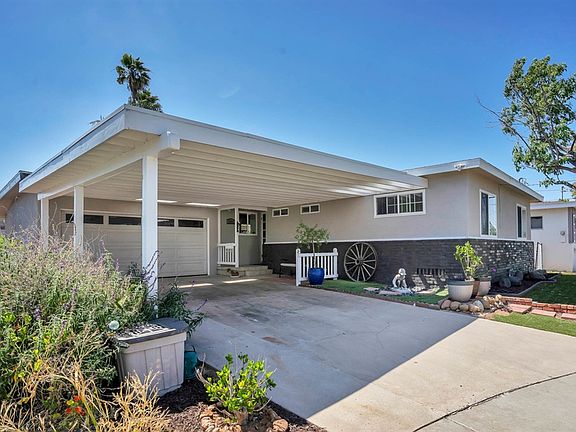 2nd image of 2662 Chauncey Dr