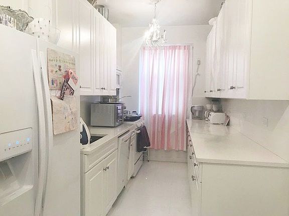 3rd image of 350 Central Park W APT 3J