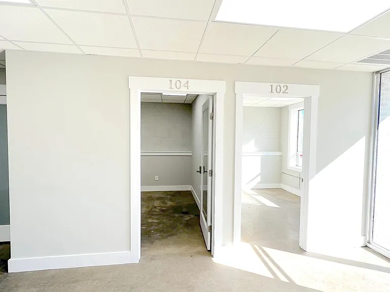 204 5th Ave E #102-103 — Photo 8