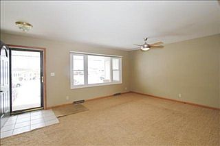 3rd image of 4509 Crescent Cir