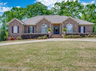 2247 Creekside Ln, Jasper, AL 35503