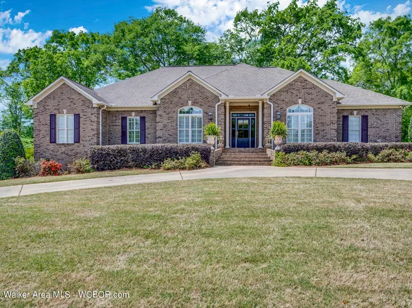 2247 Creekside Ln, Jasper, AL 35503