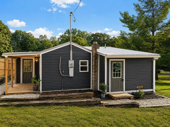 1311 English Tavern Rd, Lynchburg, VA 24501