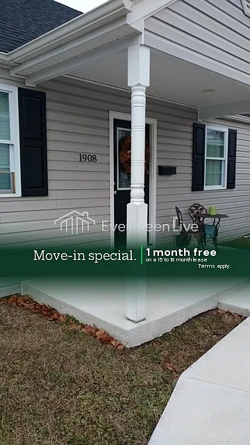 3 bed, 1.5 bath, 1088 sqft, $1,795 — Photo 1